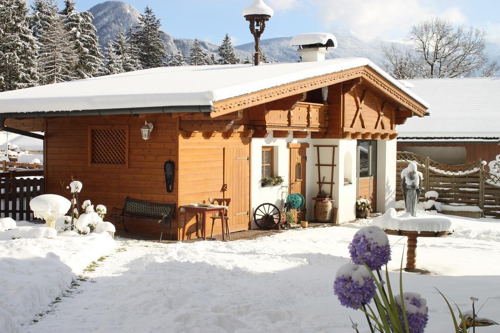 Gaestehaus Waldrand Garni Wiesing Exterior photo